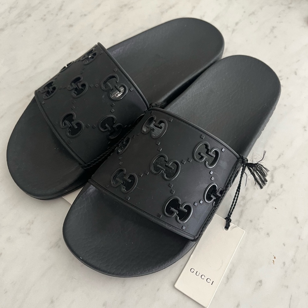 Authentic Gucci gg rubber slides